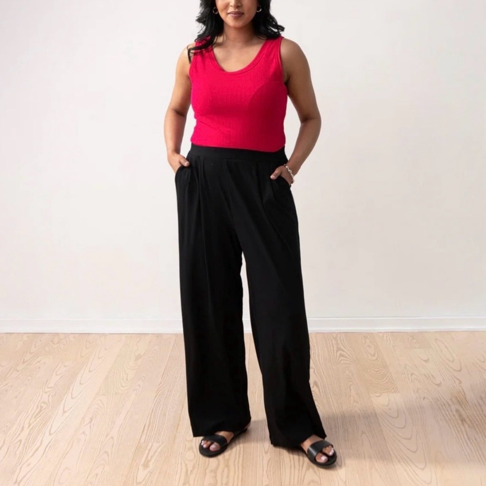 Encircled wide leg knit rib pants